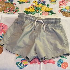 Light green athletic shorts with net lining inside and in pockets Size XS